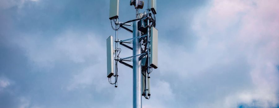 5g phone tower